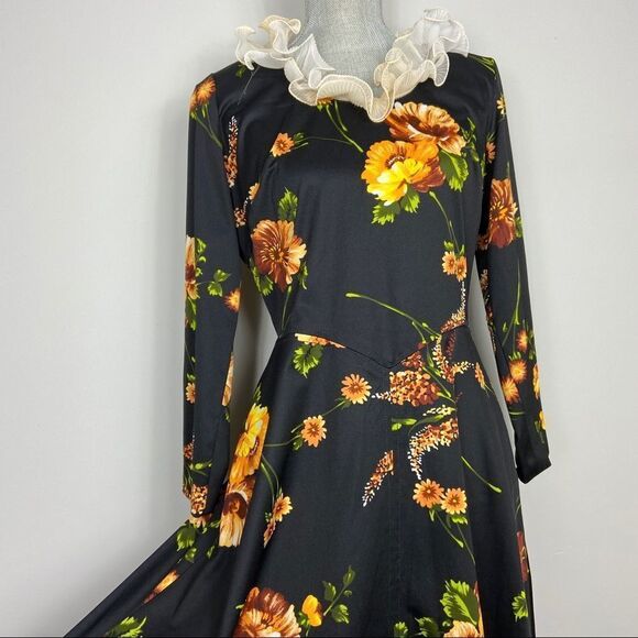 Vintage 70s floral long sleeve midi dress ruffle collar. Cottagecore girlycore - Picture 8 of 11